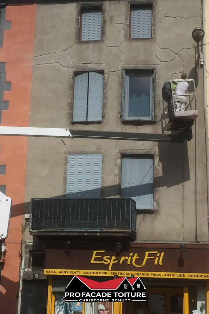 Pro Facade Toiture, Christophe Schutt votre artisan façadier couvreur à Clermont-Ferrand (63)